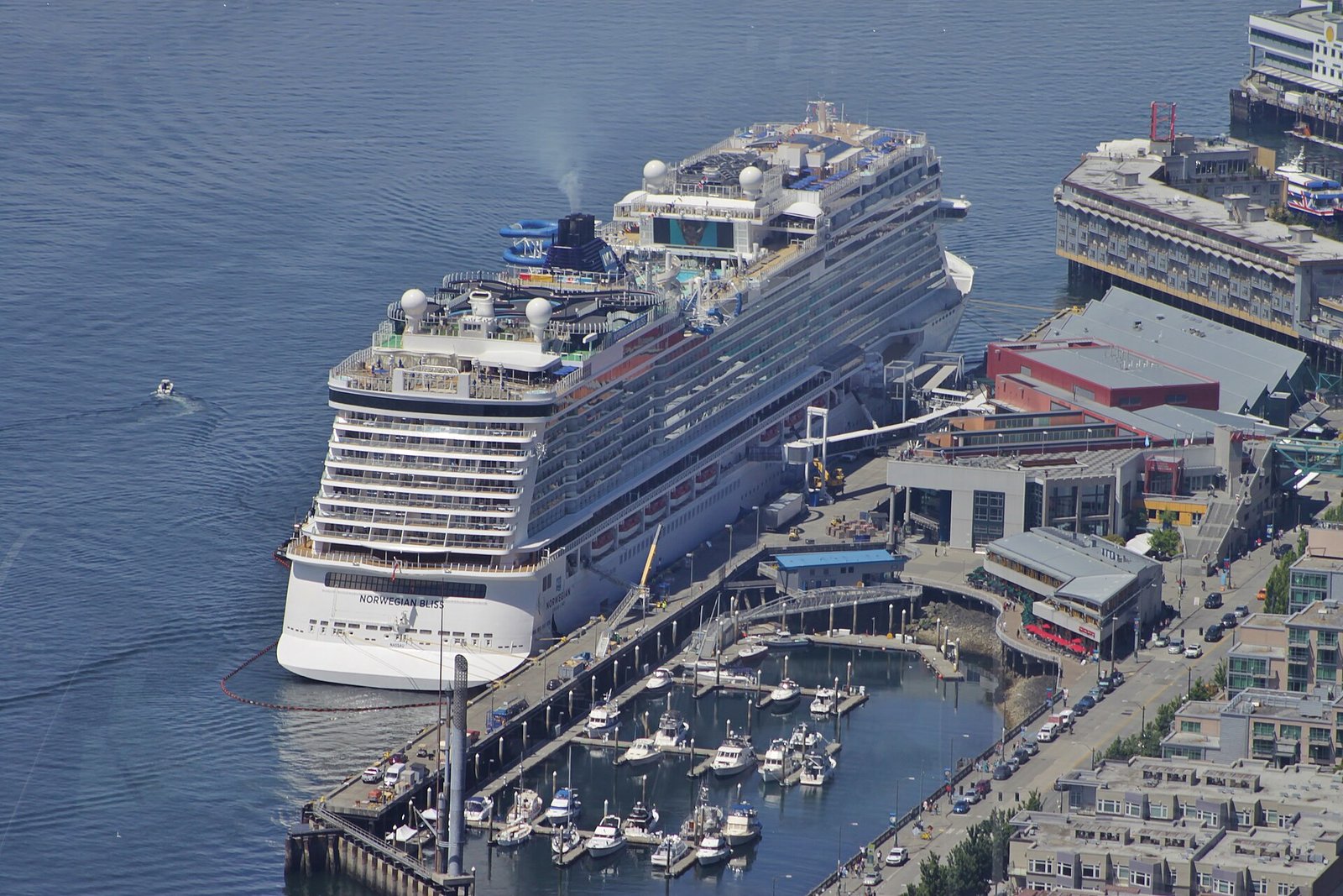 Norwegian Bliss cruise ship